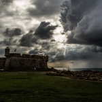 Castelo do Queijo debaixo da tempestade