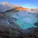 ijen crater