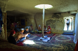 Underground mosque 