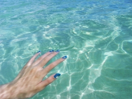 Fingertips of mermaid 