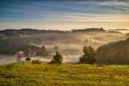 Misty valley 