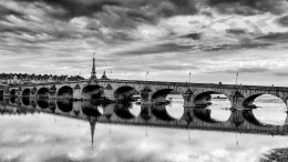 Ponte sobre o Loire 