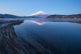 The Curve of Fuji Mountain 