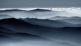 Mist over the Mountains 