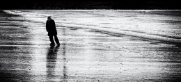 Skating alone 