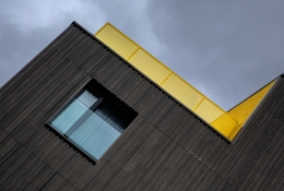 The yellow balcony 