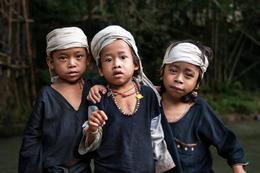 3 Boys of the Baduy tribe 