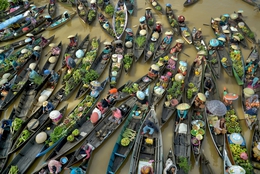 Floating market 