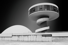 Niemeyer's connections 