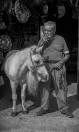 uomo con cavallo 