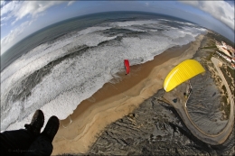 Voando sobre um mar de espuma 