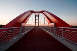 Red bridge 