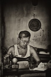 Tailor 