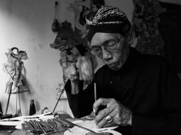 Javanese Puppet Maker 