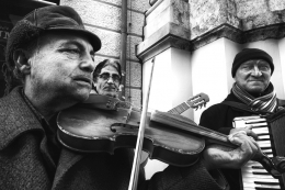 Street musicians 