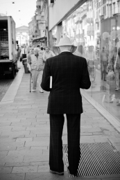 the elegance of the reader 