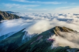 A sea of clouds 