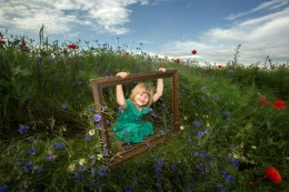 Painting with wild flowers 