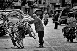 Street Acrobatic #2 