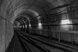 A LUZ AO FUNDO DO TÚNEL 