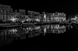 Aveiro at night 