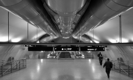 subway station tubes 