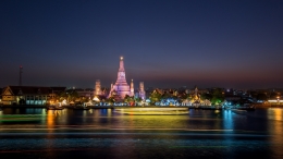 Colour of Wat Arun 