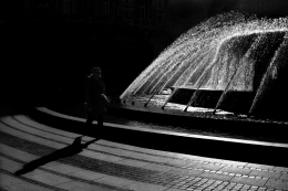 Around the fountain 