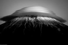 Lenticular clouds 