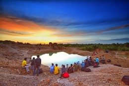 SENJA DI SUNGAI ULIN 