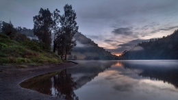 Sunrise at Ranu Kumbolo 