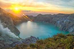 Ijen Crater Sheen 