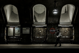 waiting in Baker Street 