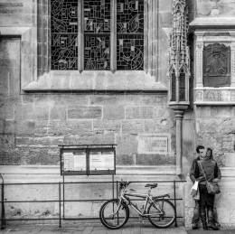 Kiss at the Cathedral 