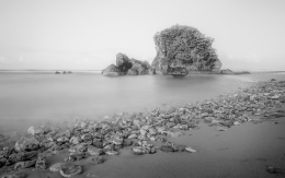 misty morning on stoney beach 