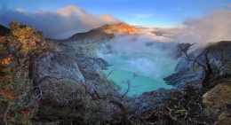 ijen crater 