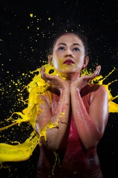 Splash in yellow 