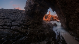 Inside The Arch 