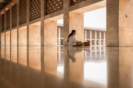 Man In The Mosque 