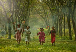 Happy little girls 