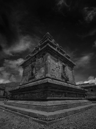 Candi Arjuna 