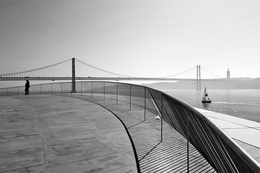 TAGUS RIVER BALCONY 