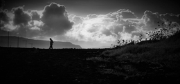 A lonely man between Heaven and Earth .  