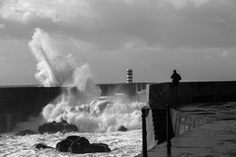 Fúria do mar. 