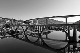 RÉGUA BRIDGES 