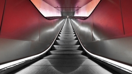 The red promenade 