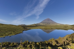 Montanha Reflectida 