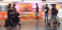 Subway station scene ll 