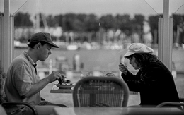 pequeno-almoço com vista para o mar 