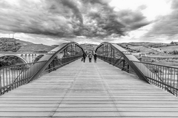 VELHA PONTE PEDONAL DA RÉGUA 